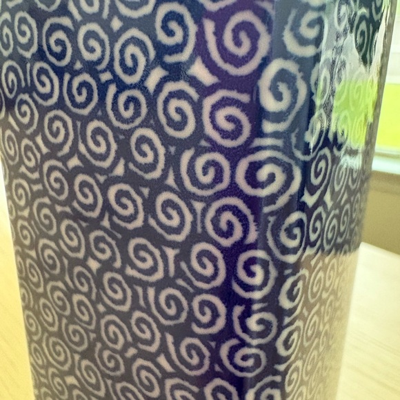 Tiffany & Co. Navy Swirl Vase - Picture 2 of 5